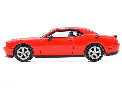 GreenLight 2016 Dodge Challenger RT Torred "GreenLight Muscle" Series 30 1/64 Diecast Model Car by <h2>2016 Greenlight</h2> <p>High-quality perfect for collectors and enthusiasts. Features detailed in