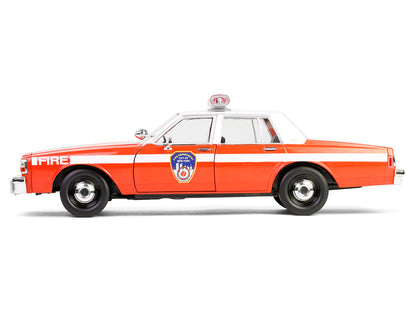 GreenLight 1987 Chevrolet Caprice 9C1 "FDNY (The Official Fire Department City of New York)" Red with White Top and Stripes "Artisan Collection" 1/18 Diecast Model Car by <h2>1987 Greenlight</h2> <p>H
