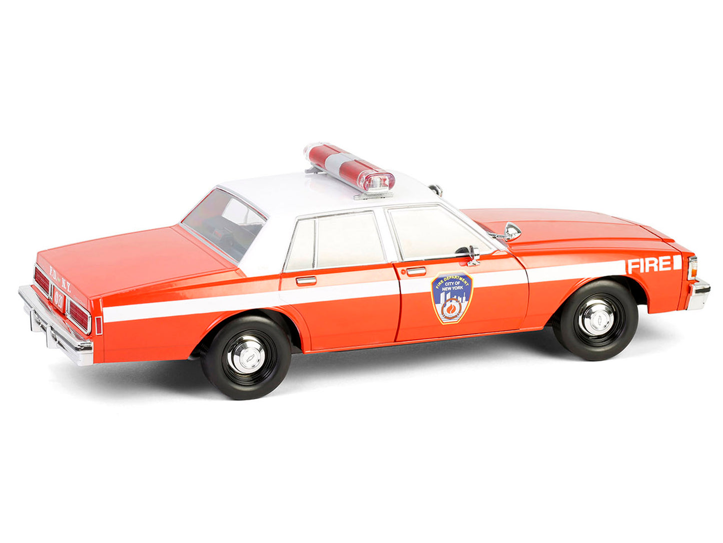 GreenLight 1987 Chevrolet Caprice 9C1 "FDNY (The Official Fire Department City of New York)" Red with White Top and Stripes "Artisan Collection" 1/18 Diecast Model Car by <h2>1987 Greenlight</h2> <p>H
