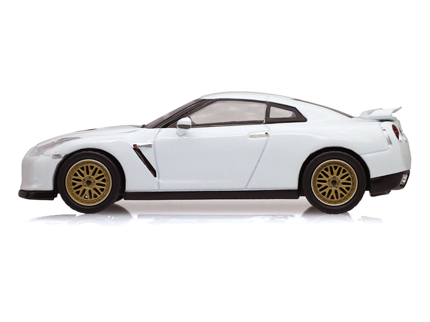 2007 Nissan GT-R (R35) Pearl White with Gold Wheels "Tokyo Torque" Series 10 1/64 T&y Diecast Model Car by Greenlight