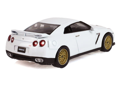 2007 Nissan GT-R (R35) Pearl White with Gold Wheels "Tokyo Torque" Series 10 1/64 T&y Diecast Model Car by Greenlight