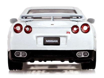 2007 Nissan GT-R (R35) Pearl White with Gold Wheels "Tokyo Torque" Series 10 1/64 T&y Diecast Model Car by Greenlight