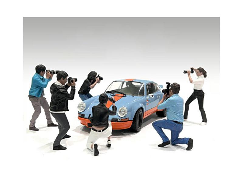 "Photographers" 6 piece Figure Set for 1/24 Scale Models by American Diorama <h2>"Photographers" Diorama</h2> <p>High-quality diecast model car perfect collectors and enthusiasts. Features detailed in