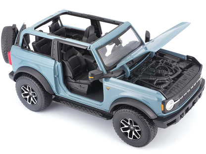 2021 Ford Bronco Badlands Blue "Special Edition" 1/18 Diecast Model Car by Maisto