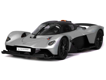Maisto Aston Martin Valkyrie Silver Metallic with Matt Black Top "Special Edition" Series 1/18 Diecast Model Car by <h2>Aston Maisto</h2> <p>High-quality perfect for collectors and enthusiasts. Featur