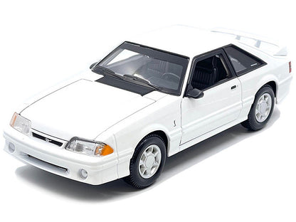 Maisto 1993 Ford Mustang SVT Cobra White "Special Edition" Series 1/24 Diecast Model Car by <h2>1993 Maisto</h2> <p>High-quality perfect for collectors and enthusiasts. Features detailed interior exte