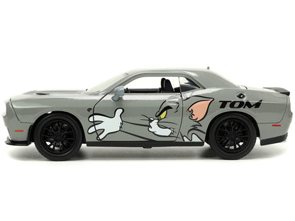 2015 Dodge Challenger Hellcat Gray with "Tom" Graphics and Jerry T&y Diecast Figure "Tom and Jerry" "Hollywood Rides" Series 1/24 T&y Diecast Model Car by Jada