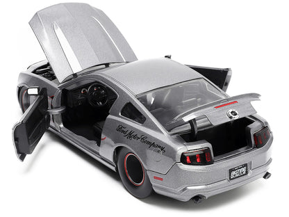 2010 Ford Mustang GT Gray Metallic with Flames "Ford Motor Company" "Bigtime Muscle" Series 1/24 Diecast Model Car by Jada <h2>2010 Jada</h2> <p>High-quality perfect for collectors and enthusiasts. Fe