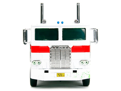 G1 Autobot Optimus Prime Truck White with Robot on Chassis from "Transformers" TV Series - "Ghostbusters" (1984) Movie Crossover "Hollywood Rides" 1/24 Diecast Model by Jada <h2>G1 Jada</h2> <p>High-q