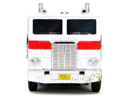 G1 Autobot Optimus Prime Truck White with Robot on Chassis from "Transformers" TV Series - "Ghostbusters" (1984) Movie Crossover "Hollywood Rides" Diecast Model by Jada <h2>G1 Jada</h2> <p>High-qualit