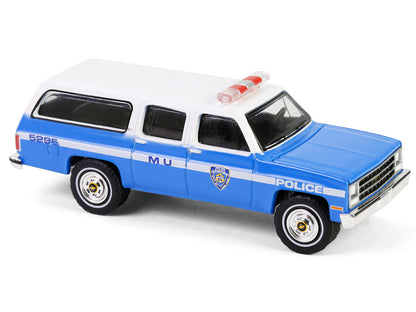 GreenLight 1990 Chevrolet Suburban K2500 Scottsdale "NYPD (New York City Police Department)" Blue with White Top "Hot Pursuit" Series 46 1/64 Diecast Model Car by <h2>1990 Greenlight</h2> <p>High-qual