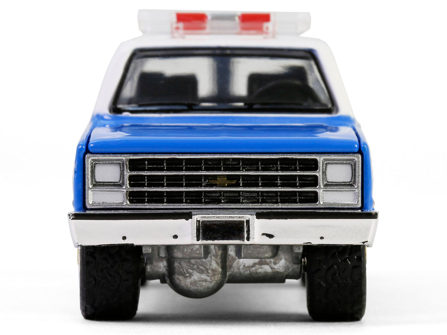 GreenLight 1990 Chevrolet Suburban K2500 Scottsdale "NYPD (New York City Police Department)" Blue with White Top "Hot Pursuit" Series 46 1/64 Diecast Model Car by <h2>1990 Greenlight</h2> <p>High-qual