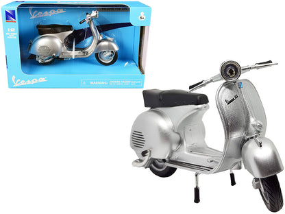 Vespa 150 GS Silver Metallic 1/12 Diecast Motorcycle Model - New Ray