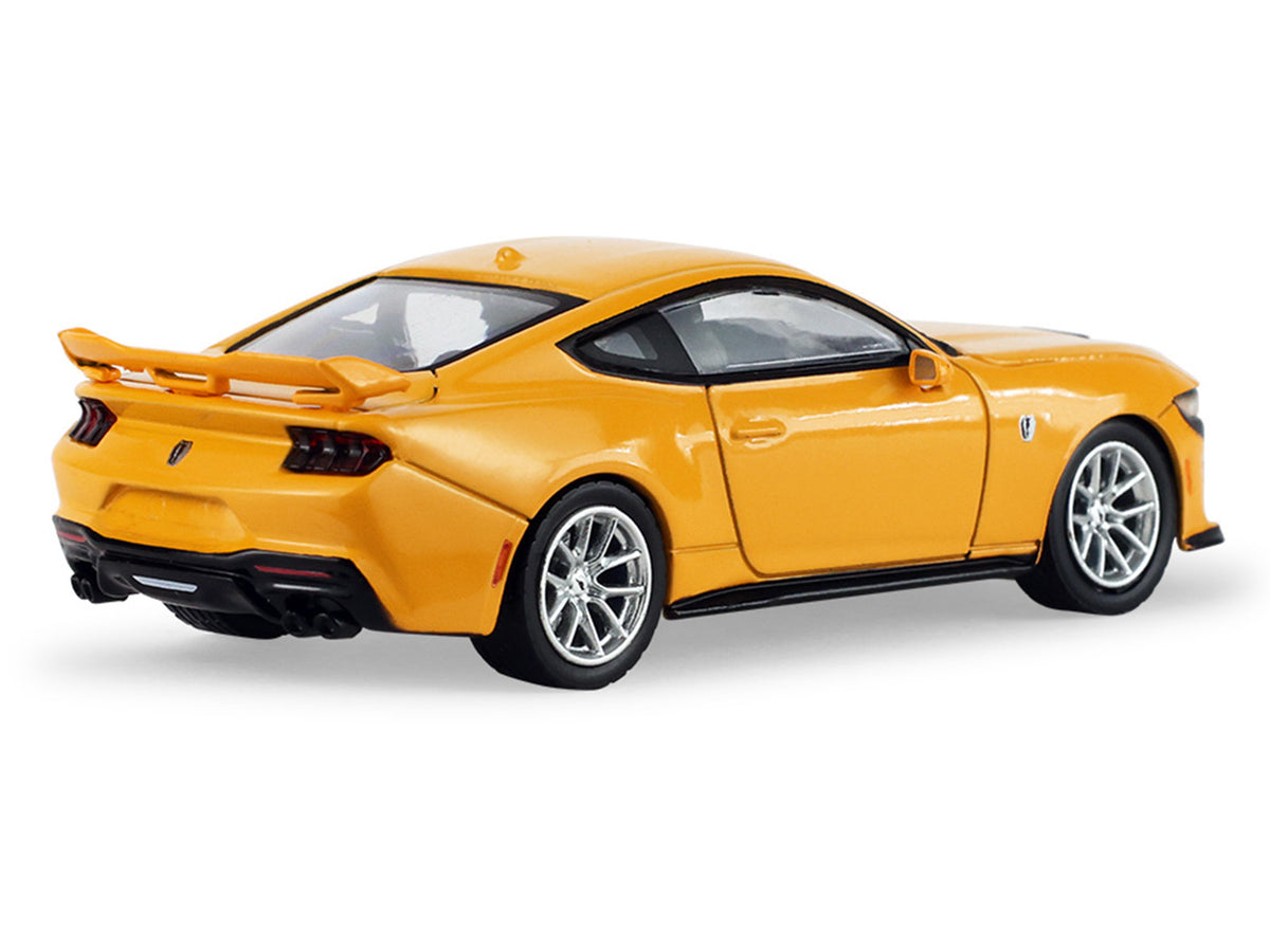 2024 Ford Mustang Dark Horse Yellow Splash 1/64 Diecast Model Car - Greenlight