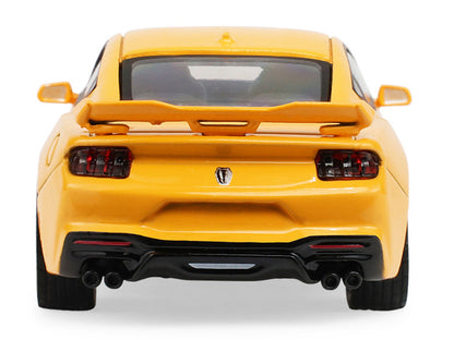 2024 Ford Mustang Dark Horse Yellow Splash 1/64 Diecast Model Car - Greenlight