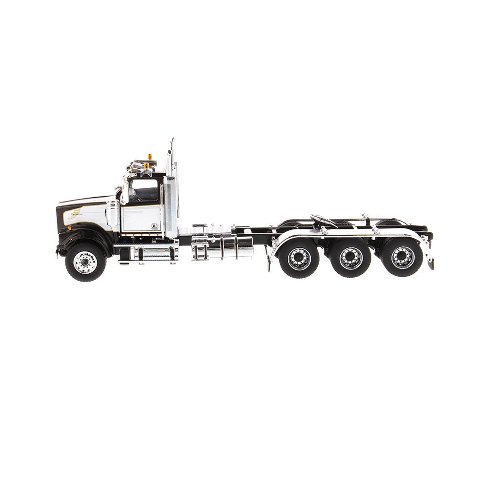 Western Star 4900 SF Tridem Day Cab Truck Tractor Black "Transport Series" 1/50 Diecast Model by Masters <h2>Western Masters</h2> <p>High-quality car perfect for collectors and enthusiasts. Features d