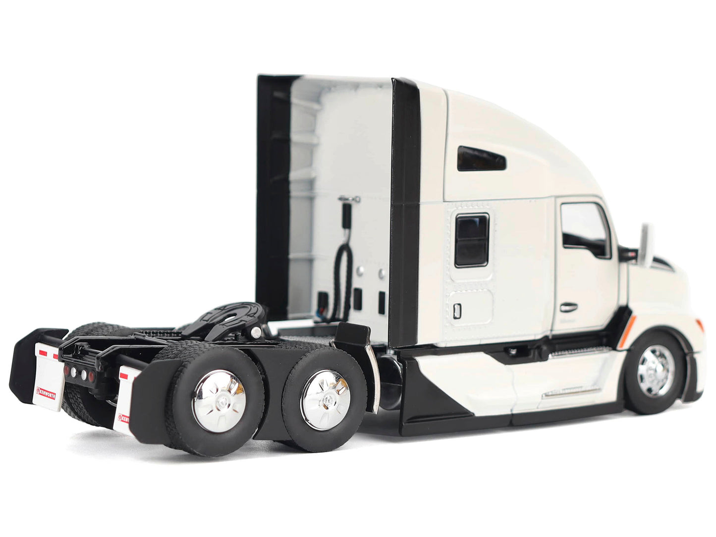 Kenworth T680 Truck Tractor Pearl White "Transport Series" 1/50 Diecast Model by Masters <h2>Kenworth Masters</h2> <p>High-quality car perfect for collectors and enthusiasts. Features detailed interio