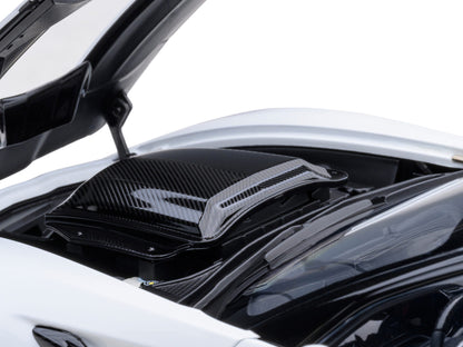 2019 Chevrolet Corvette C7 ZR1 Arctic White with Carbon Top 1/18 Model Car by Autoart <h2>2019 Autoart</h2> <p>High-quality diecast perfect for collectors and enthusiasts. Features detailed interior e