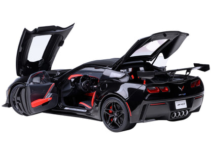 2019 Chevrolet Corvette C7 ZR1 Black with Carbon Top 1/18 Model Car by Autoart <h2>2019 Autoart</h2> <p>High-quality diecast perfect for collectors and enthusiasts. Features detailed interior exterior