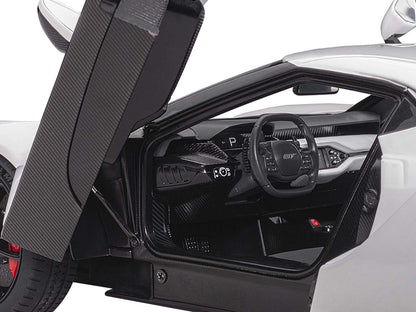 2017 Ford GT Frozen White 1/18 Model Car by Autoart <h2>2017 Autoart</h2> <p>High-quality diecast perfect for collectors and enthusiasts. Features detailed interior exterior craftsmanship, realistic p