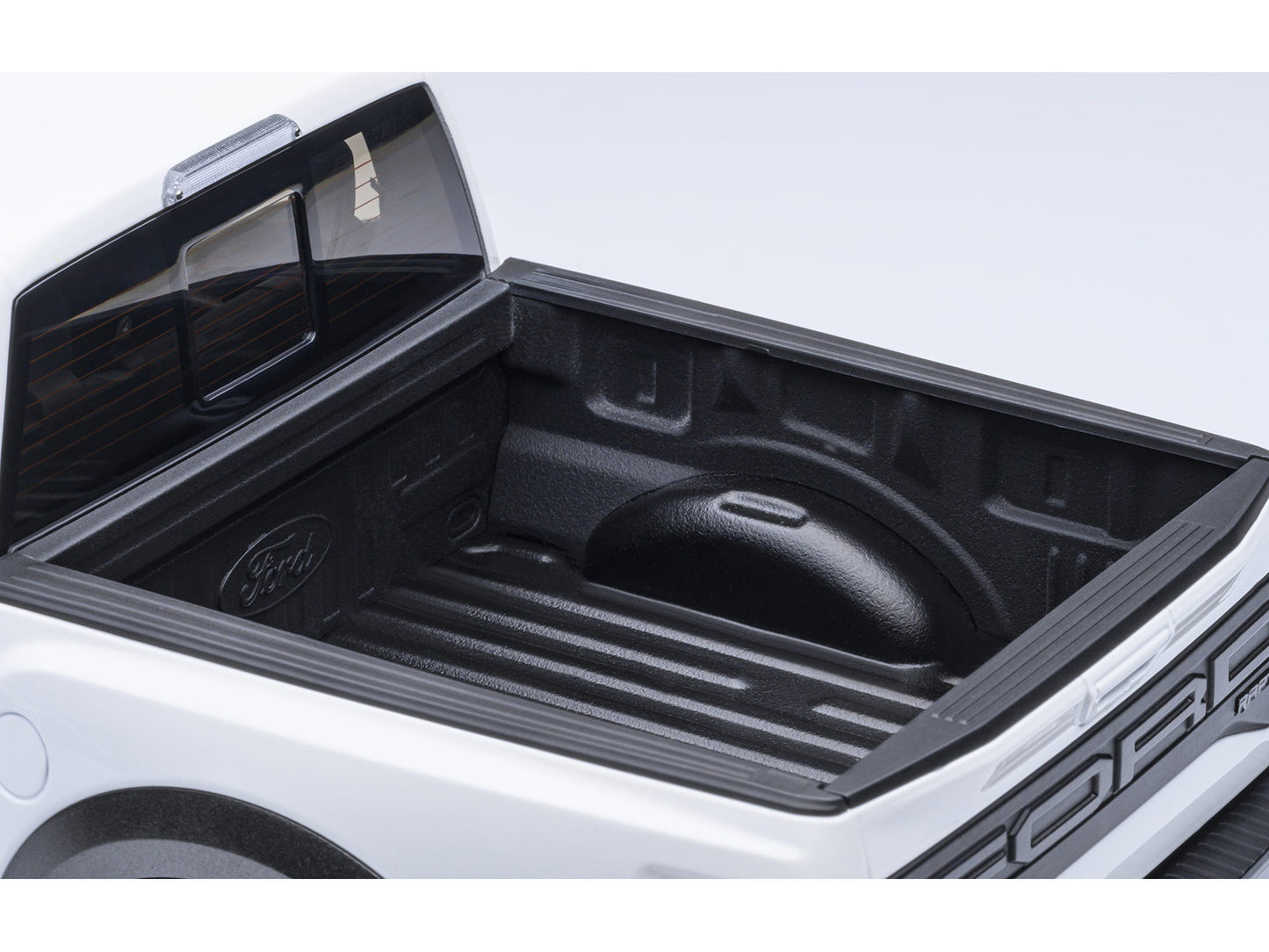 2019 Ford F-150 Raptor Pickup Truck Oxford White 1/18 Model Car by Autoart