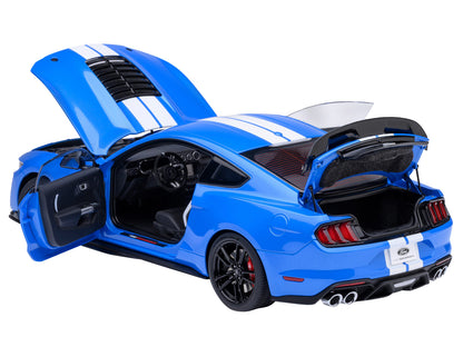Ford Mustang Shelby GT500 Grabber Blue with White Stripes 1/18 Model Car by Autoart <h2>Ford Autoart</h2> <p>High-quality diecast perfect for collectors and enthusiasts. Features detailed interior ext