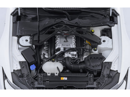 Ford Mustang Shelby GT500 Oxford White with Black Stripes 1/18 Model Car by Autoart <h2>Ford Autoart</h2> <p>High-quality diecast perfect for collectors and enthusiasts. Features detailed interior ext