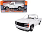 1992 Chevrolet 454 SS Pickup Truck White 1/24 Diecast Model Car by Motormax <h2>1992 Motormax</h2> <p>High-quality perfect for collectors and enthusiasts. Features detailed interior exterior craftsman