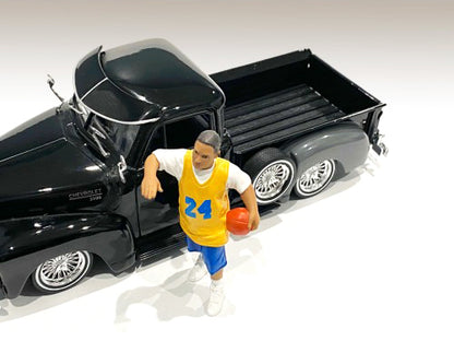 "Lowriderz" Figurine III for 1/24 Scale Models by American Diorama <h2>"Lowriderz" Diorama</h2> <p>High-quality diecast model car perfect collectors and enthusiasts. Features detailed interior exterio