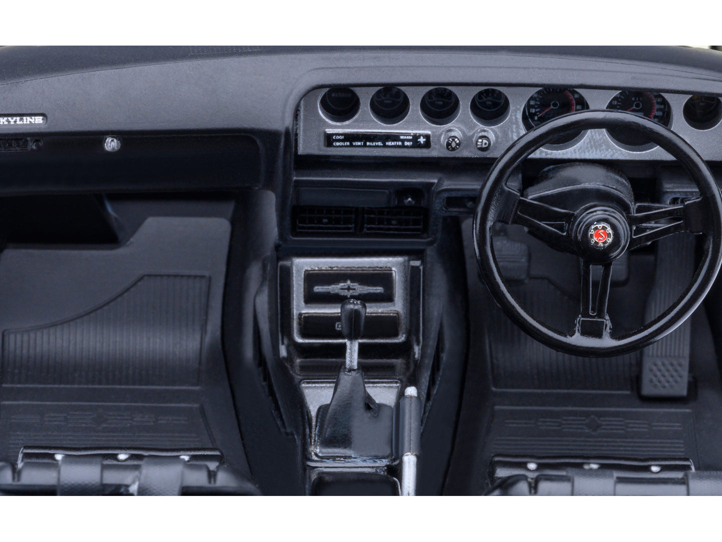 Nissan Skyline 2000GT-R (KPGC110) Tuned Version RHD (Right Hand Drive) White 1/18 Model Car by Autoart <h2>Nissan Autoart</h2> <p>High-quality diecast perfect for collectors and enthusiasts. Features