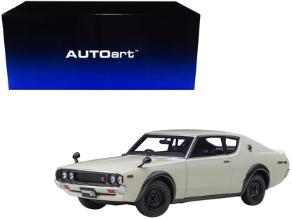 Nissan Skyline 2000GT-R (KPGC110) RHD (Right Hand Drive) White 1/18 Model Car by Autoart <h2>Nissan Autoart</h2> <p>High-quality diecast perfect for collectors and enthusiasts. Features detailed inter