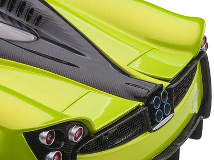 Pagani Huayra Roadster Verde Firenze Green Metallic and Carbon with Luggage Set 1/18 Model Car by Autoart <h2>Pagani Autoart</h2> <p>High-quality diecast perfect for collectors enthusiasts. Features d
