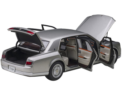 Toyota Century with Curtains RHD (Right Hand Drive) Silver Special Edition 1/18 Model Car by Autoart <h2>Toyota Autoart</h2> <p>High-quality diecast perfect for collectors and enthusiasts. Features de
