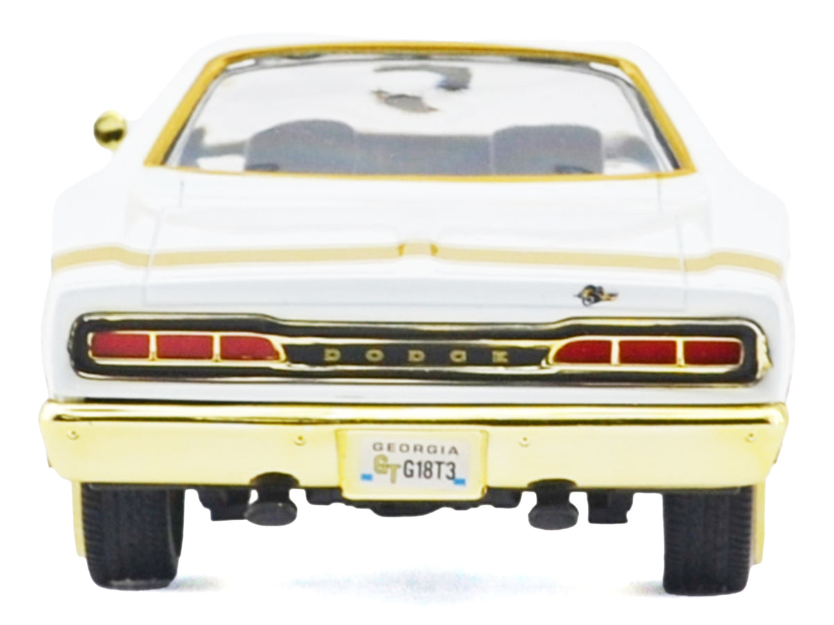 1969 Dodge Coronet Super Bee White Metallic 1/24 Diecast Model Car - Motormax