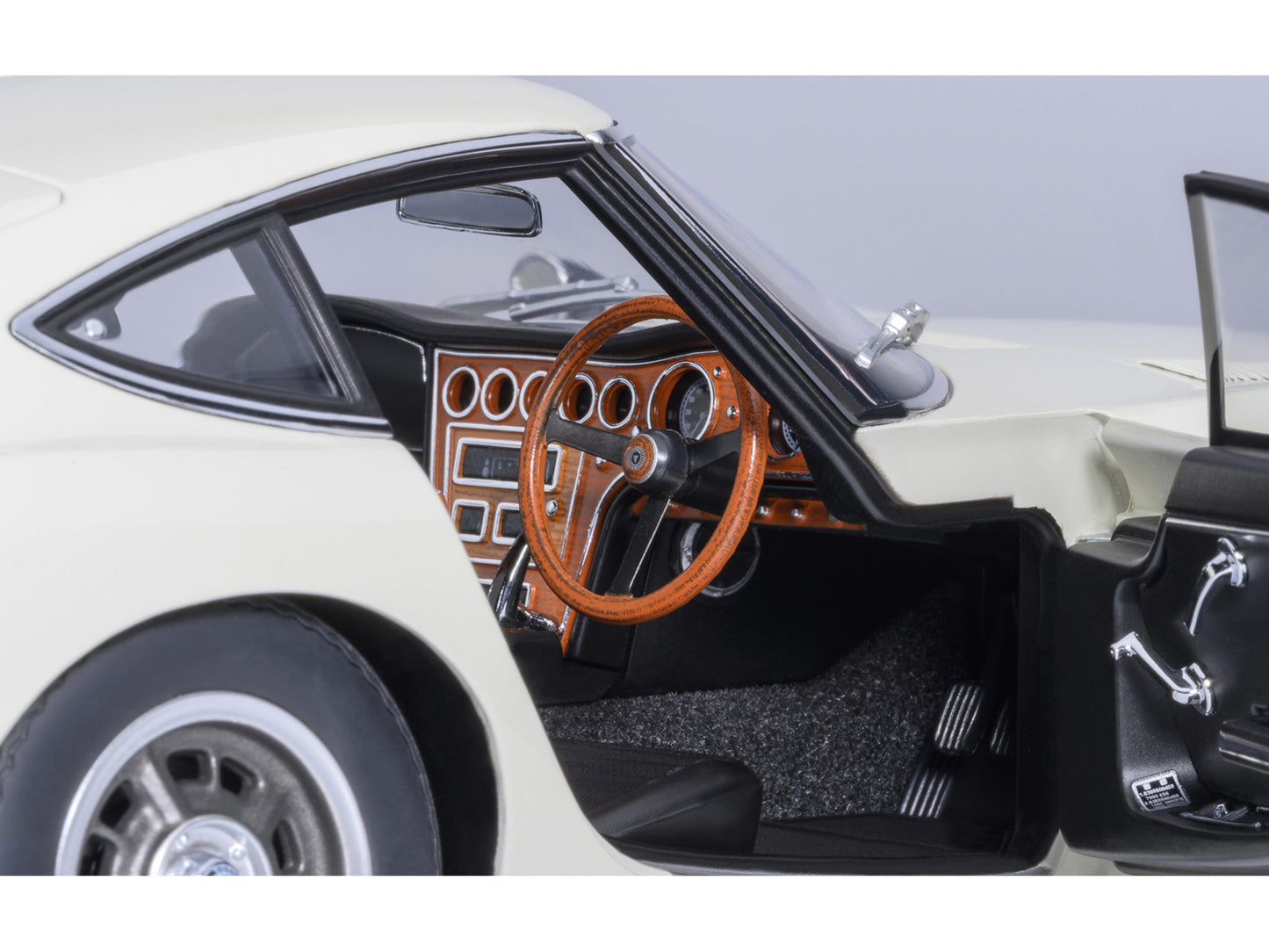 1967 Toyota 2000GT RHD (Right Hand Drive) White 1/18 Model Car by Autoart <h2>1967 Autoart</h2> <p>High-quality diecast perfect for collectors and enthusiasts. Features detailed interior exterior craf