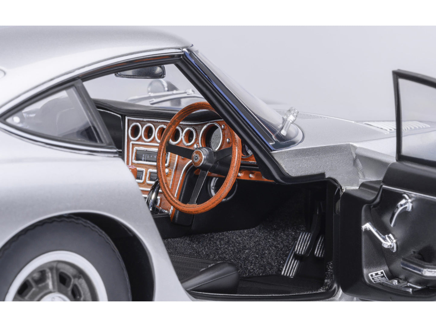 1967 Toyota 2000GT RHD (Right Hand Drive) Silver Metallic 1/18 Model Car by Autoart <h2>1967 Autoart</h2> <p>High-quality diecast perfect for collectors and enthusiasts. Features detailed interior ext