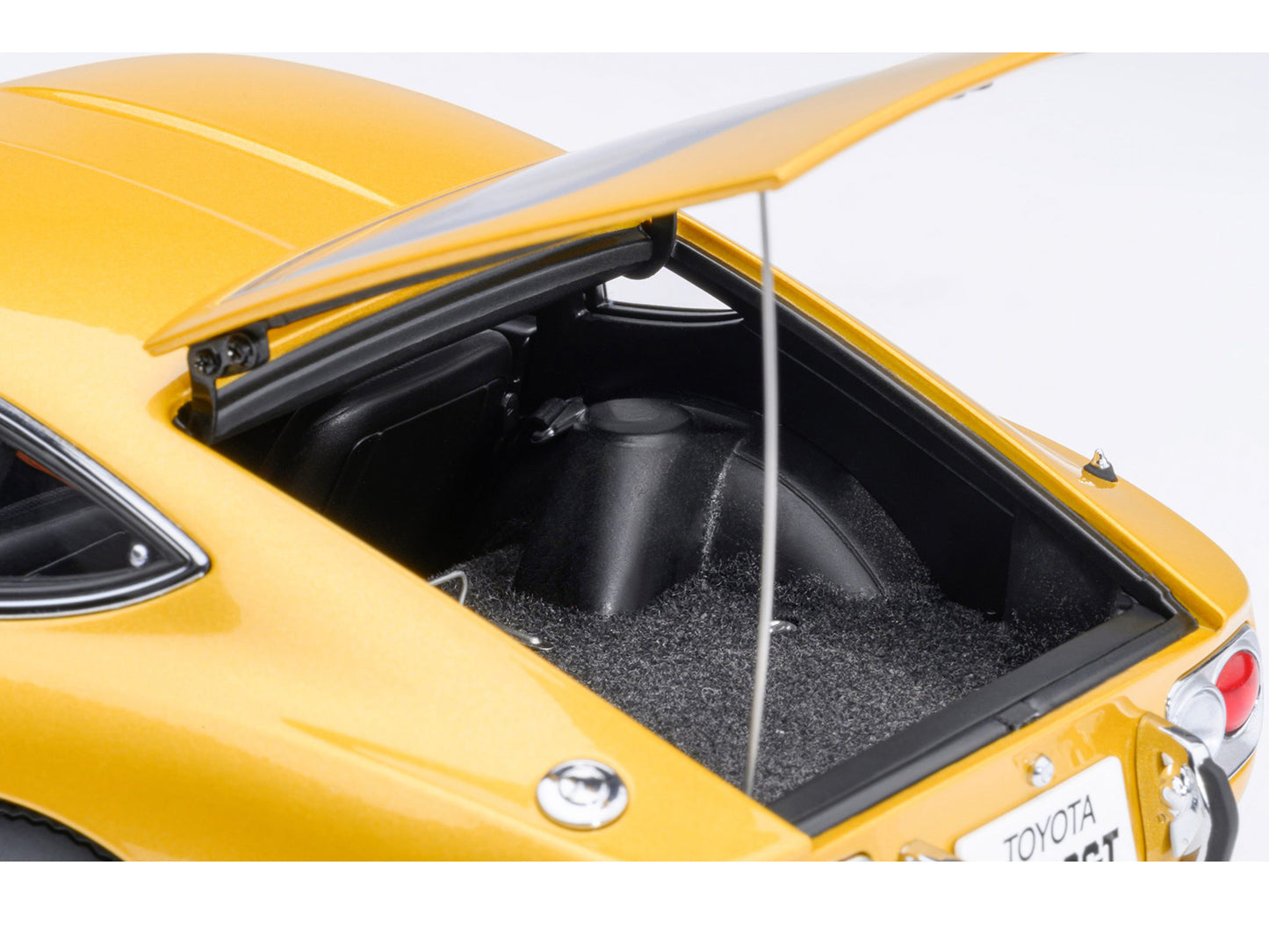 1967 Toyota 2000GT RHD (Right Hand Drive) Gold Metallic 1/18 Model Car by Autoart <h2>1967 Autoart</h2> <p>High-quality diecast perfect for collectors and enthusiasts. Features detailed interior exter