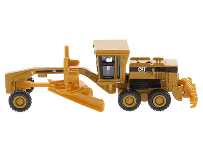 CAT Caterpillar 163H Motor Grader Yellow 1/87 (HO) Diecast Model by Masters <h2>CAT Masters</h2> <p>High-quality car perfect for collectors and enthusiasts. Features detailed interior exterior craftsm