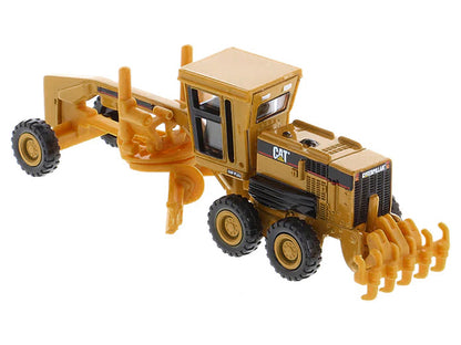 CAT Caterpillar 163H Motor Grader Yellow 1/87 (HO) Diecast Model by Masters <h2>CAT Masters</h2> <p>High-quality car perfect for collectors and enthusiasts. Features detailed interior exterior craftsm