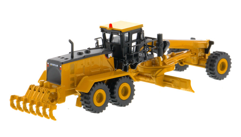 CAT Caterpillar 24M Motor Grader "Elite Series" 1/125 Diecast Model by Masters <h2>CAT Masters</h2> <p>High-quality car perfect for collectors and enthusiasts. Features detailed interior exterior craf