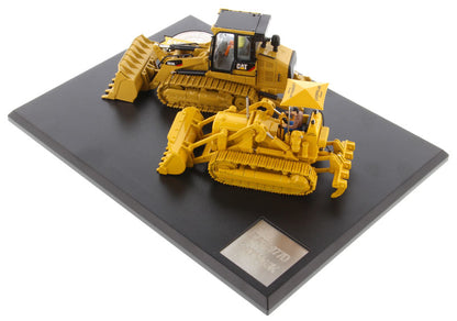 CAT Caterpillar 977D Traxcavator (Circa 1955-1960) and 963K Track Loader (Current) with Operators "Evolution Series" 1/50 Diecast Models by Masters <h2>CAT Masters</h2> <p>High-quality model car perfe