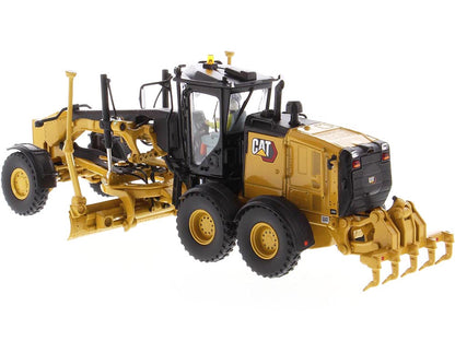 CAT Caterpillar 150 Motor Grader with Operator "High Line Series" 1/50 Diecast Model by Masters <h2>CAT Masters</h2> <p>High-quality car perfect for collectors and enthusiasts. Features detailed inter