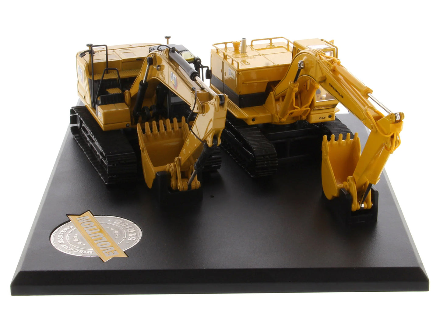 CAT Caterpillar 225 Hydraulic Escavator and 323 Next Generation Set of 2 pieces "Evolution Series" 1/50 Diecast Models by Masters <h2>CAT Masters</h2> <p>High-quality model car perfect for collectors