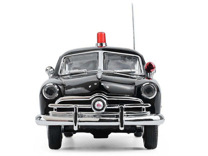 GreenLight 1949 Ford Custom Police Car "LAPD (Los Angeles Department)" Black and White 1/43 Diecast Model by <h2>1949 Greenlight</h2> <p>High-quality perfect for collectors enthusiasts. Features detai