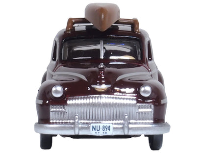 1946 DeSoto Suburban Roof Rack Canoe 1/87 Diecast Model Car - Oxford Diecast