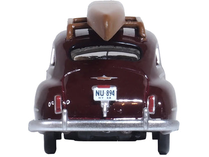 1946 DeSoto Suburban Roof Rack Canoe 1/87 Diecast Model Car - Oxford Diecast