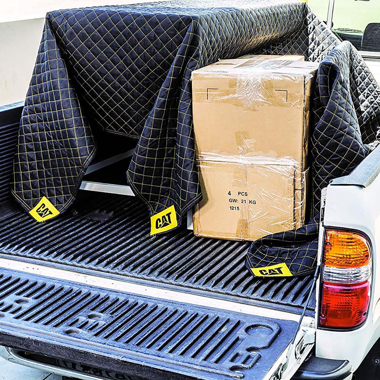 CAT Non-Woven Padded Utility/Moving Blanket: 72" x 80"