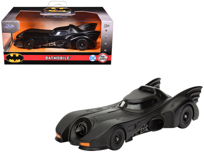 1989 Batman Batmobile 1/32 Diecast Model Car by Jada <h2>1989 Jada</h2> <p>High-quality perfect for collectors and enthusiasts. Features detailed interior exterior craftsmanship, realistic paint finis
