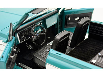 1972 Chevrolet Blazer K/5 Green & White Stripes Limited Edition 1/18 Diecast