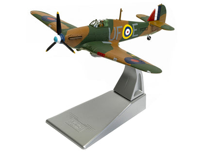 Hawker Hurricane Mk.I Fighter Aircraft "Pilot Officer William 'Billy' Fiske No. 601 Squadron Battle of Britain" (1940) British Royal Air Force "The Aviation Archive" Series 1/72 Diecast Model by Corgi